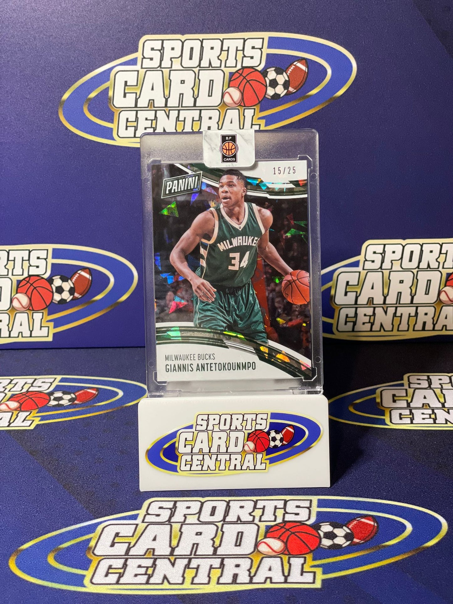 2016 Panini Day Giannis Antetokounmpo Cracked Ice /25