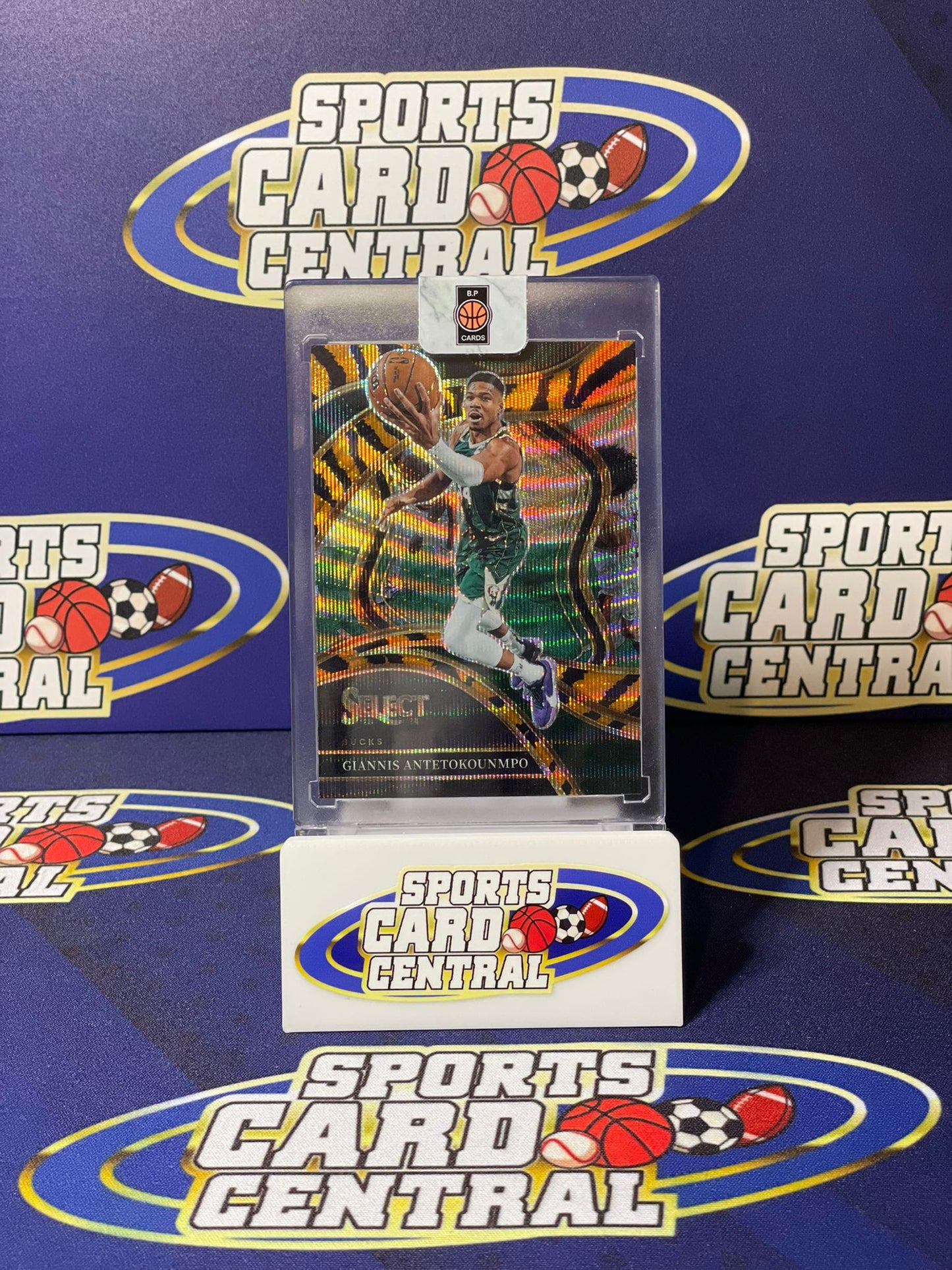 2023 Panini Select Giannis Antetokounmpo Tiger Courtside
